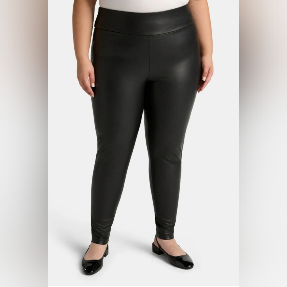 Terra & Sky Women's Size 3X (24W-26W) Plus Faux Leather Leggings Black NWT